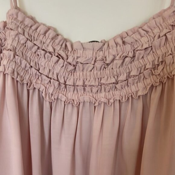 💗 H&M Women’s Light Pink Off-Shoulder Smocked Top | Size 12 - Picture 9 of 12
